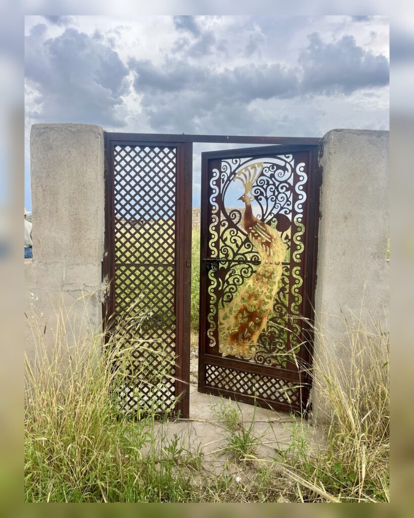 Êzdî Ziyaret gate, Iraq